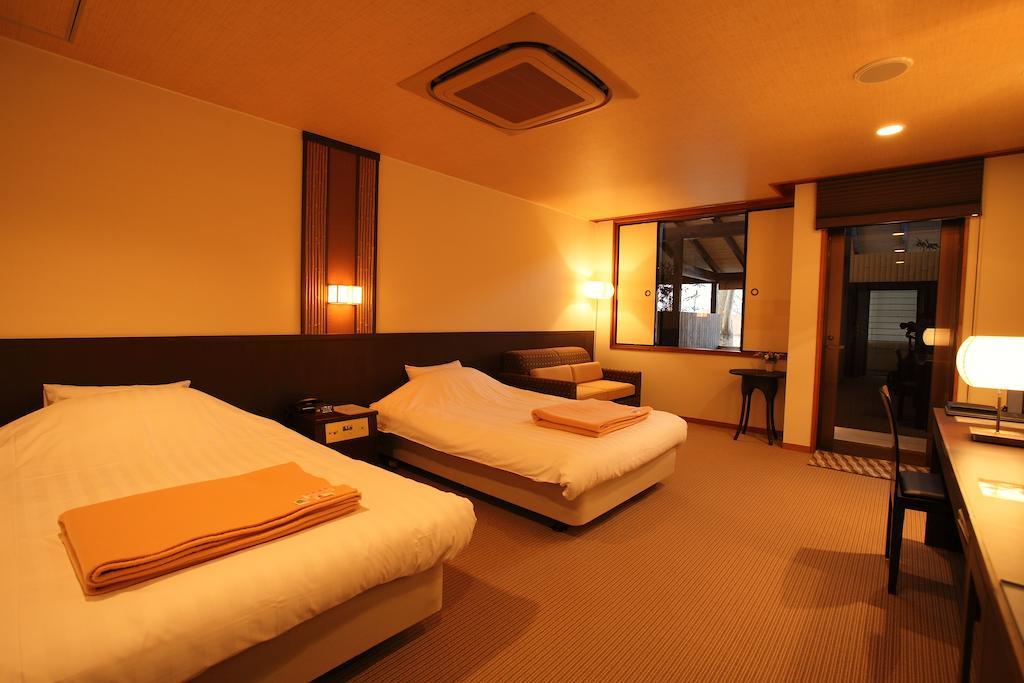 Hotel Yumeshizuku - Renovation From May 12 Until End Of July - Minamiaso Rom bilde